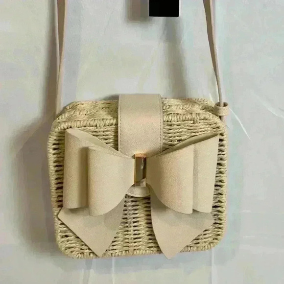 Like Dream Handbags - NWT- Like Dream Crossbody with Large Cream Bow